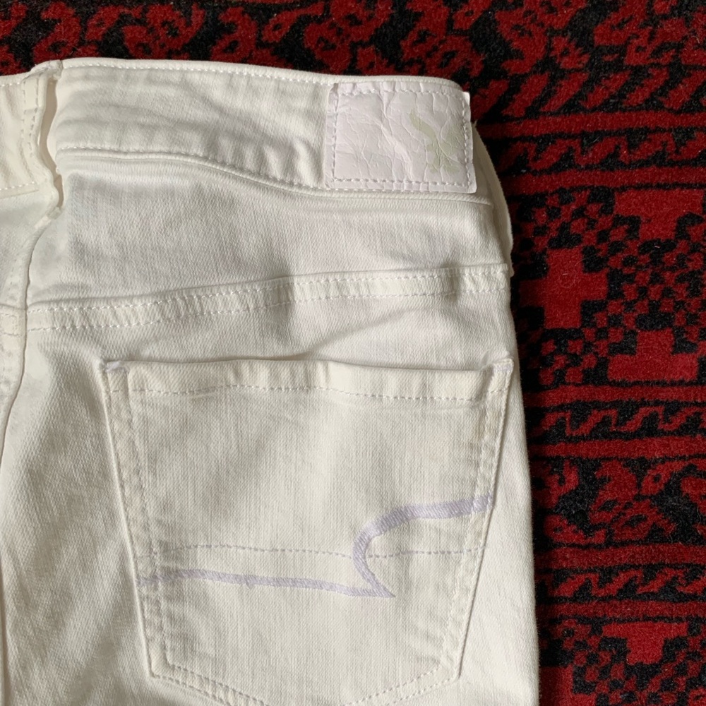 Crisp clean white jeggings!